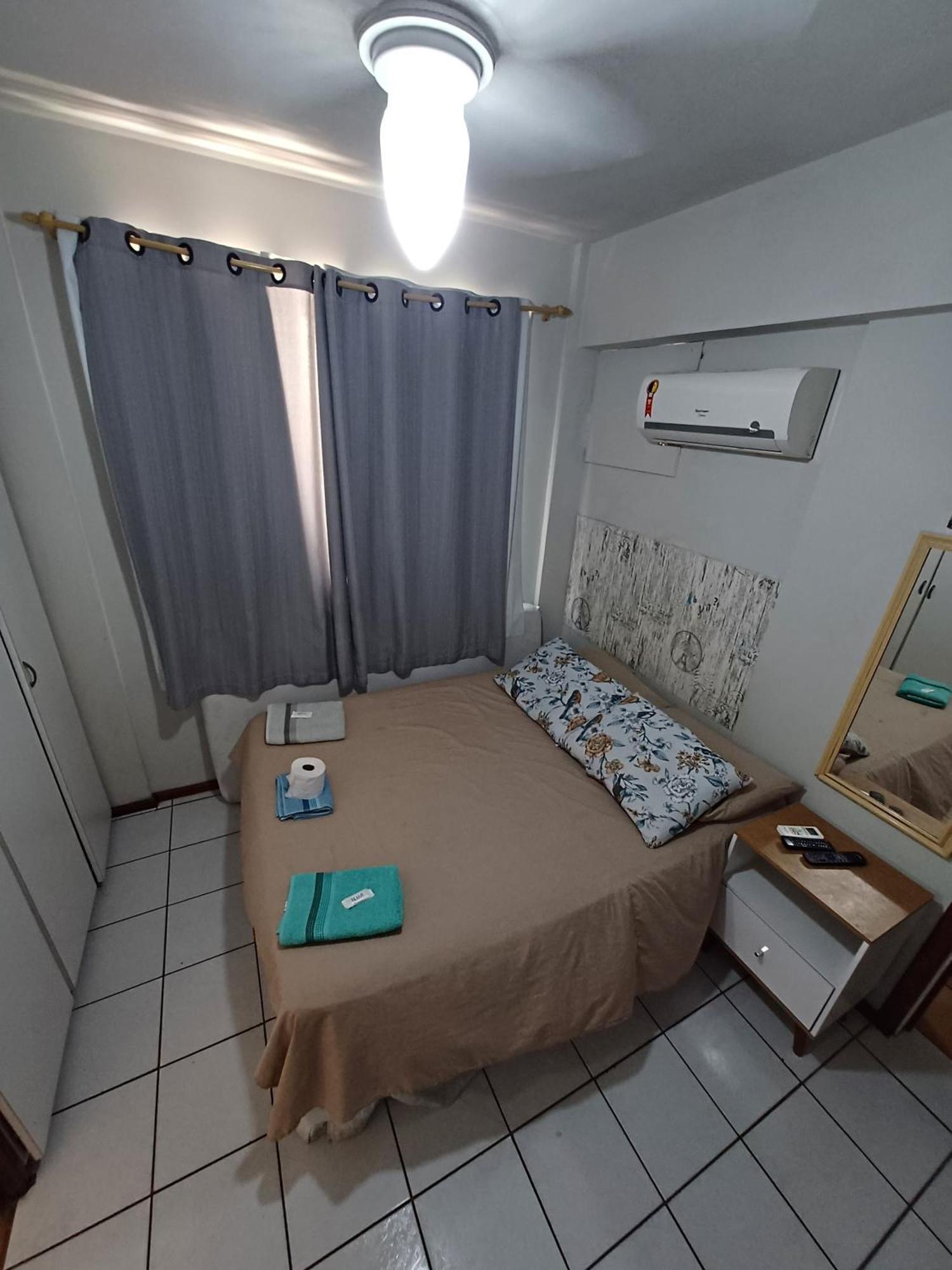 Apto Centro Floripa 01 Apartment